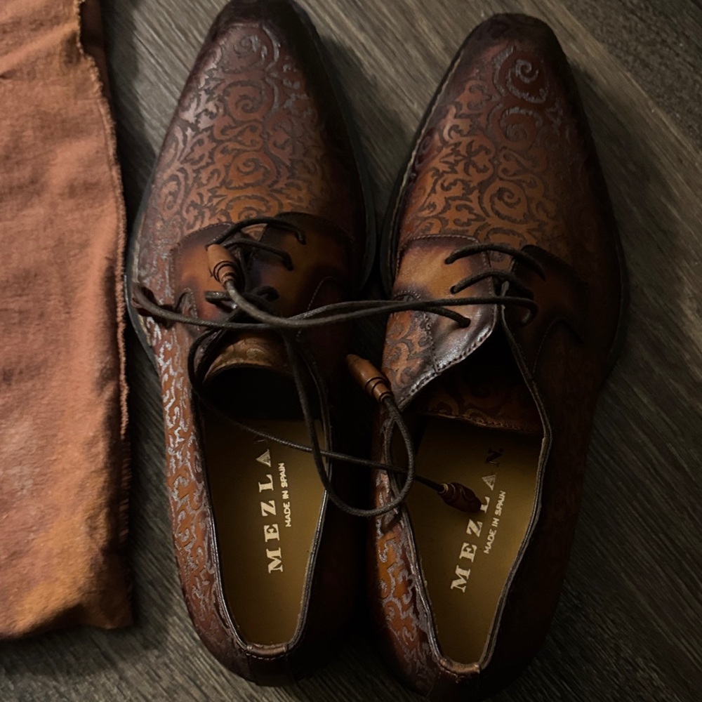 Mezlan Intricate Brown Leather Oxfords - Picture 2 of 12